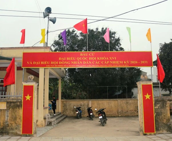 Thanh Hóa: Không khí chuẩn bị bầu cử rộn ràng trên các tuyến phố Thanh Hóa: Không khí chuẩn bị bầu cử rộn ràng trên các tuyến phố