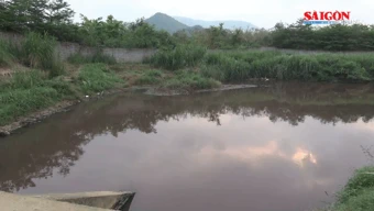 Thanh Hóa: Người dân vây kín nhà văn hóa phản ánh nước giếng khoan đổi màu