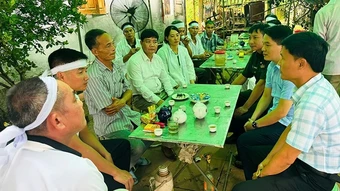 Thanh Hóa: Thăm hỏi, động viên gia đình có nạn nhân mất và bị thương trong vụ tai nạn lao động đặc biệt nghiêm trọng