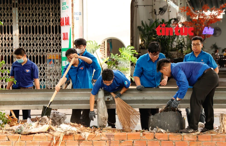 Thanh niên TP Hồ Chí Minh chung tay vì môi trường xanh Thanh niên TP Hồ Chí Minh chung tay vì môi trường xanh