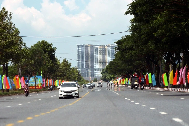 Thành phố Đồng Nai đã gắn bảng tên 'đại lộ Nguyễn Hữu Cảnh' dài hơn 15km Thành phố Đồng Nai đã gắn bảng tên 'đại lộ Nguyễn Hữu Cảnh' dài hơn 15km