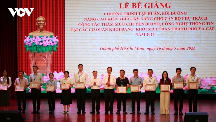 Thành phố Hồ Chí Minh hoàn thành đào tạo gần 700 cán bộ nòng cốt chuyển đổi số