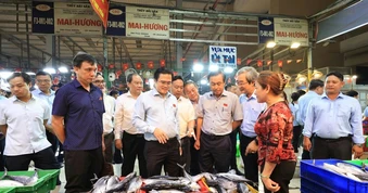 Thành phố Hồ Chí Minh: Quyết tâm thiết lập hành lang an toàn vững chắc để bảo vệ sức khỏe cho nhân dân