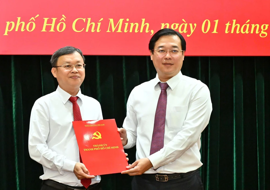 Thành ủy TPHCM điều động, luân chuyển cán bộ Thành ủy TPHCM điều động, luân chuyển cán bộ
