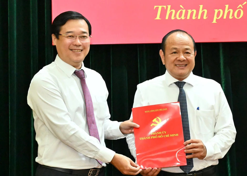 Thành ủy TPHCM điều động, luân chuyển cán bộ Thành ủy TPHCM điều động, luân chuyển cán bộ