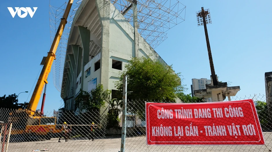 Tháo dỡ sân vận động Chi Lăng Đà Nẵng Tháo dỡ sân vận động Chi Lăng Đà Nẵng
