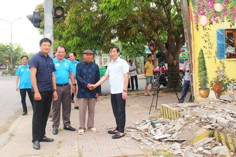 Tháo gỡ “điểm nghẽn” cuối cùng của dự án đường hơn 300 tỷ đồng ở Cửa Lò Tháo gỡ “điểm nghẽn” cuối cùng của dự án đường hơn 300 tỷ đồng ở Cửa Lò