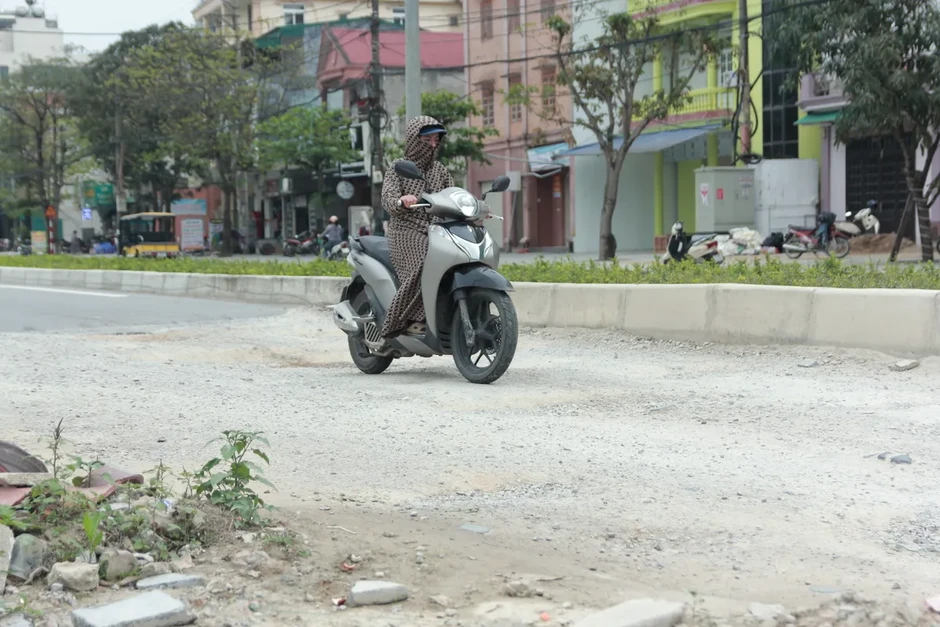 Tháo gỡ “điểm nghẽn” cuối cùng của dự án đường hơn 300 tỷ đồng ở Cửa Lò Tháo gỡ “điểm nghẽn” cuối cùng của dự án đường hơn 300 tỷ đồng ở Cửa Lò