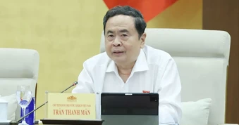Tháo gỡ điểm nghẽn, tạo đà cho TPHCM phát triển