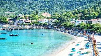 Tháo gỡ khó khăn để phát triển du lịch sinh thái biển