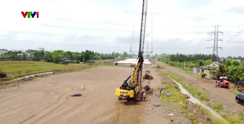Tháo gỡ khó khăn về vật liệu, thúc đẩy tiến độ cao tốc Mỹ An - Cao Lãnh Tháo gỡ khó khăn về vật liệu, thúc đẩy tiến độ cao tốc Mỹ An - Cao Lãnh