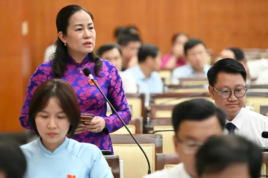 Thảo luận các giải pháp để gỡ điểm nghẽn, tăng tốc phát triển Thảo luận các giải pháp để gỡ điểm nghẽn, tăng tốc phát triển