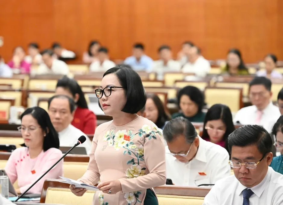 Thảo luận các giải pháp để gỡ điểm nghẽn, tăng tốc phát triển Thảo luận các giải pháp để gỡ điểm nghẽn, tăng tốc phát triển