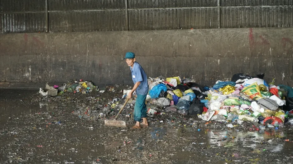 Thấp thỏm vì bãi trung chuyển rác ô nhiễm Thấp thỏm vì bãi trung chuyển rác ô nhiễm