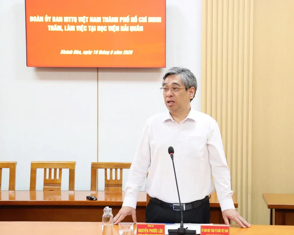 Thắt chặt tình quân dân, chung tay bảo vệ vững chắc chủ quyền biển, đảo Tổ quốc Thắt chặt tình quân dân, chung tay bảo vệ vững chắc chủ quyền biển, đảo Tổ quốc