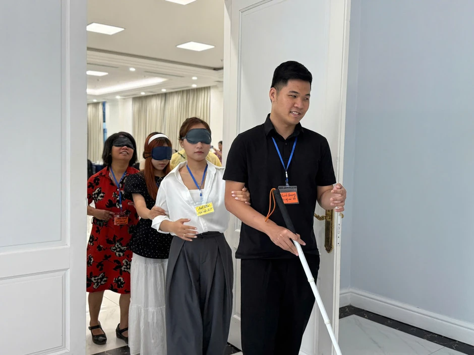 Thay đổi tư duy truyền thông giúp người khuyết tật được nhìn nhận bình đẳng Thay đổi tư duy truyền thông giúp người khuyết tật được nhìn nhận bình đẳng