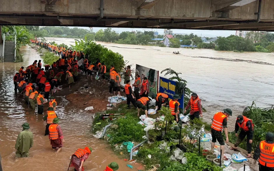 Thay đổi từ tư duy ứng phó sang quản trị rủi ro, chủ động phòng ngừa thiên tai Thay đổi từ tư duy ứng phó sang quản trị rủi ro, chủ động phòng ngừa thiên tai