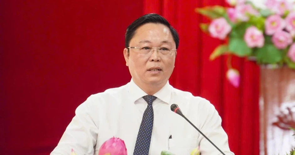 Thấy gì về việc Trung ương điều động, luân chuyển lãnh đạo các tỉnh thành?