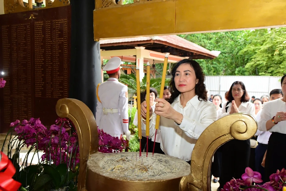 Thêm 18 hài cốt liệt sĩ được quy tập tại Công viên Lê Thị Riêng Thêm 18 hài cốt liệt sĩ được quy tập tại Công viên Lê Thị Riêng