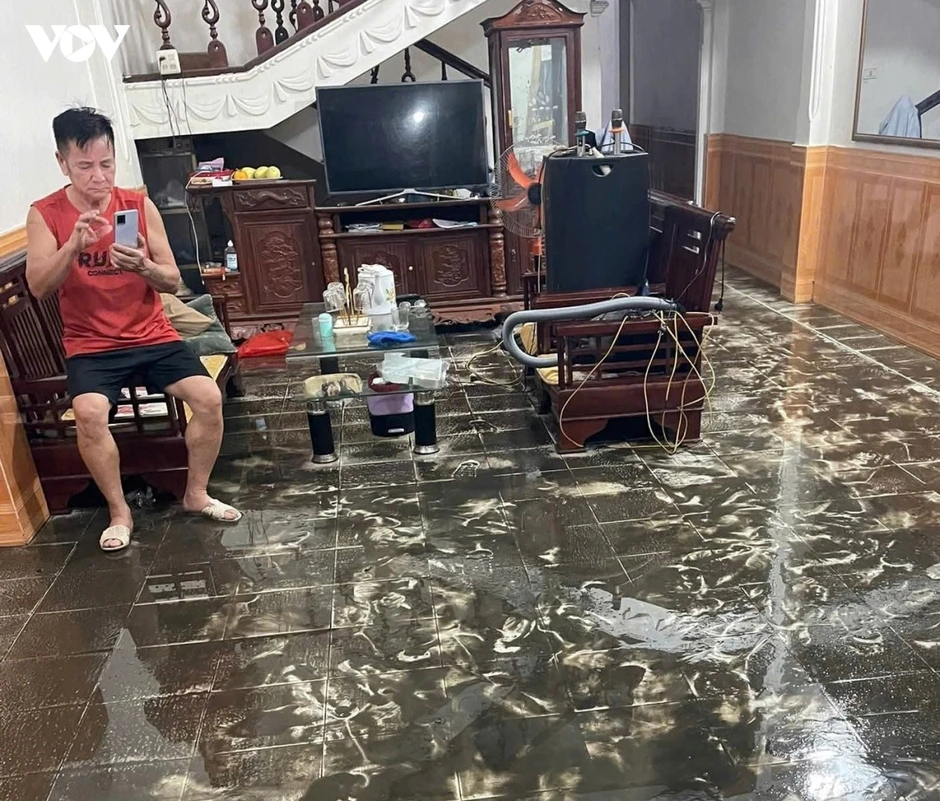 Thi công công trình làm nước và chất thải ập vào nhà dân ở Yên Bình, Lào Cai Thi công công trình làm nước và chất thải ập vào nhà dân ở Yên Bình, Lào Cai
