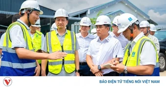 Thi công thần tốc cao tốc TP.HCM - Mỹ Thuận, vẫn “kẹt” mặt bằng và vật liệu