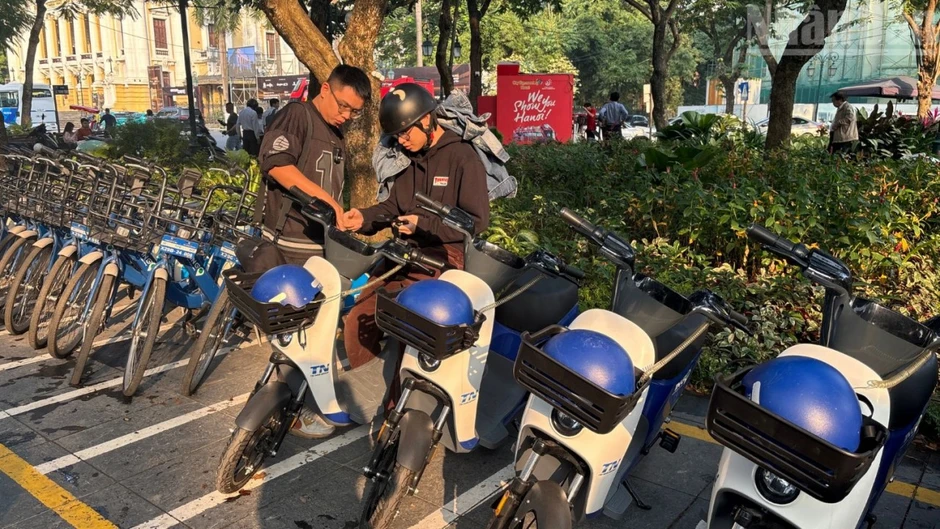 Thí điểm vùng phát thải thấp ở Hoàn Kiếm: Bước đi thận trọng cho một chuyển đổi lớn Thí điểm vùng phát thải thấp ở Hoàn Kiếm: Bước đi thận trọng cho một chuyển đổi lớn