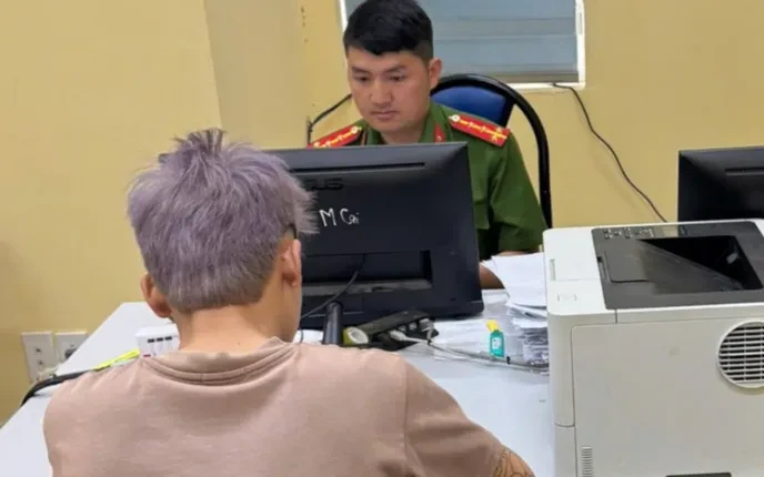 Thiếu niên đăng clip “độ xe”, chạy tốc độ cao lên TikTok bị xử phạt Thiếu niên đăng clip “độ xe”, chạy tốc độ cao lên TikTok bị xử phạt