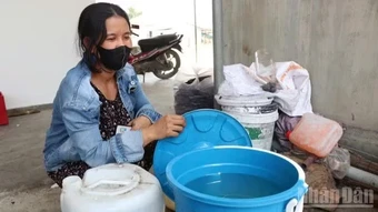 Thiếu nước ở Tây Khánh Sơn