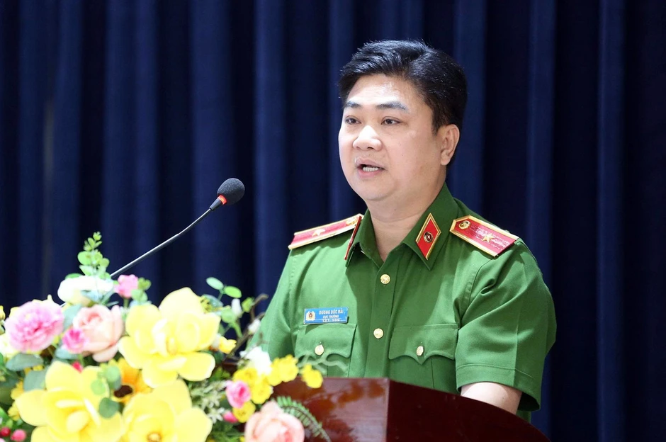 Thiếu tướng Dương Đức Hải yêu cầu đẩy mạnh cải cách thủ tục hành chính trong lĩnh vực PCCC&CNCH Thiếu tướng Dương Đức Hải yêu cầu đẩy mạnh cải cách thủ tục hành chính trong lĩnh vực PCCC&CNCH