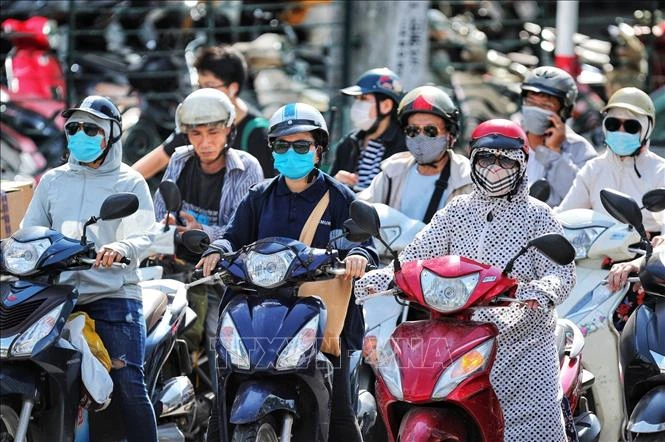 Thời tiết dịp nghỉ lễ 30/4 và 1/5: Bắc Trung Bộ ngày nắng, chiều tối và tối mưa dông Thời tiết dịp nghỉ lễ 30/4 và 1/5: Bắc Trung Bộ ngày nắng, chiều tối và tối mưa dông