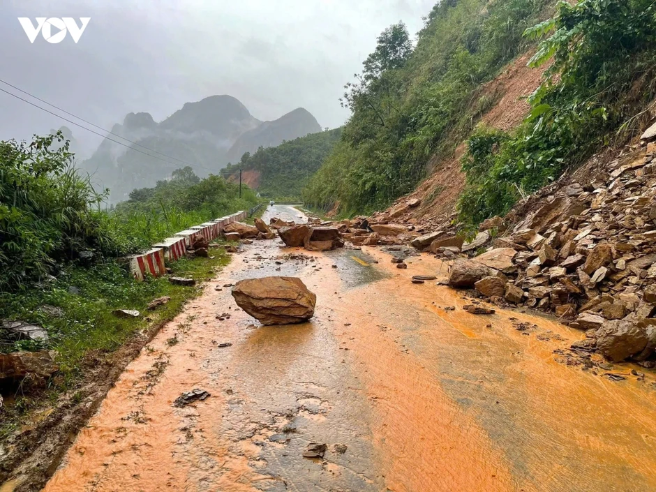 Thời tiết hôm nay 18/7: Mưa lớn ở vùng núi và trung du Bắc Bộ Thời tiết hôm nay 18/7: Mưa lớn ở vùng núi và trung du Bắc Bộ
