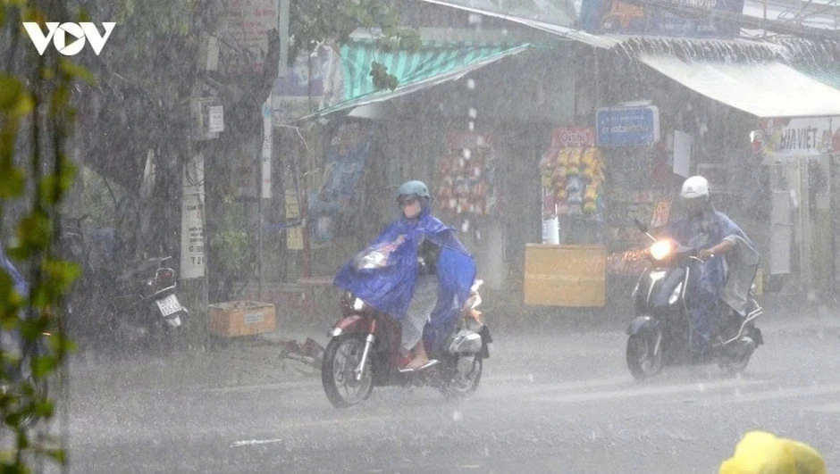 Thời tiết hôm nay 30/7: Hà Nội mưa dông, Bắc Bộ cục bộ mưa to Thời tiết hôm nay 30/7: Hà Nội mưa dông, Bắc Bộ cục bộ mưa to