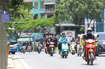 Thời tiết ngày 1/5: Bắc Bộ mưa dông rải rác, Nam Bộ và Trung Bộ nắng nóng gay gắt