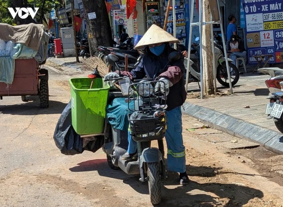 Thời tiết ngày 19/6: Hà Nội nắng nóng 36 độ, Bắc Bộ chiều tối đề phòng mưa dông Thời tiết ngày 19/6: Hà Nội nắng nóng 36 độ, Bắc Bộ chiều tối đề phòng mưa dông