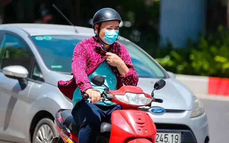 Thời tiết ngày 22/3: Đông Nam Bộ ngày nắng nóng với nền nhiệt trên 35 độ C Thời tiết ngày 22/3: Đông Nam Bộ ngày nắng nóng với nền nhiệt trên 35 độ C