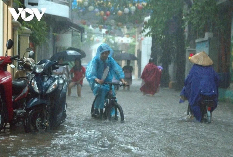 Thời tiết ngày 28/7: Hà Nội và Bắc Bộ mưa to diện rộng, nhiều nơi có dông mạnh Thời tiết ngày 28/7: Hà Nội và Bắc Bộ mưa to diện rộng, nhiều nơi có dông mạnh