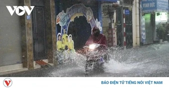 Thời tiết ngày 3/5: Hà Nội và Bắc Bộ mưa dông diện rộng, có nơi mưa rất to