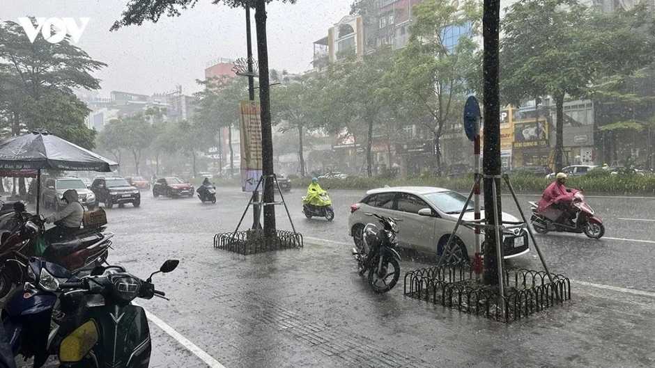 Thời tiết ngày 4/8: Bắc Bộ mưa lớn, Hà Nội có mưa rào và dông