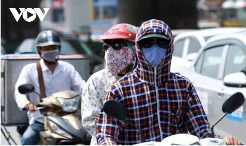 Thời tiết ngày 7/4: Nắng nóng diện rộng, Hà Nội có nơi vượt 35 độ C Thời tiết ngày 7/4: Nắng nóng diện rộng, Hà Nội có nơi vượt 35 độ C