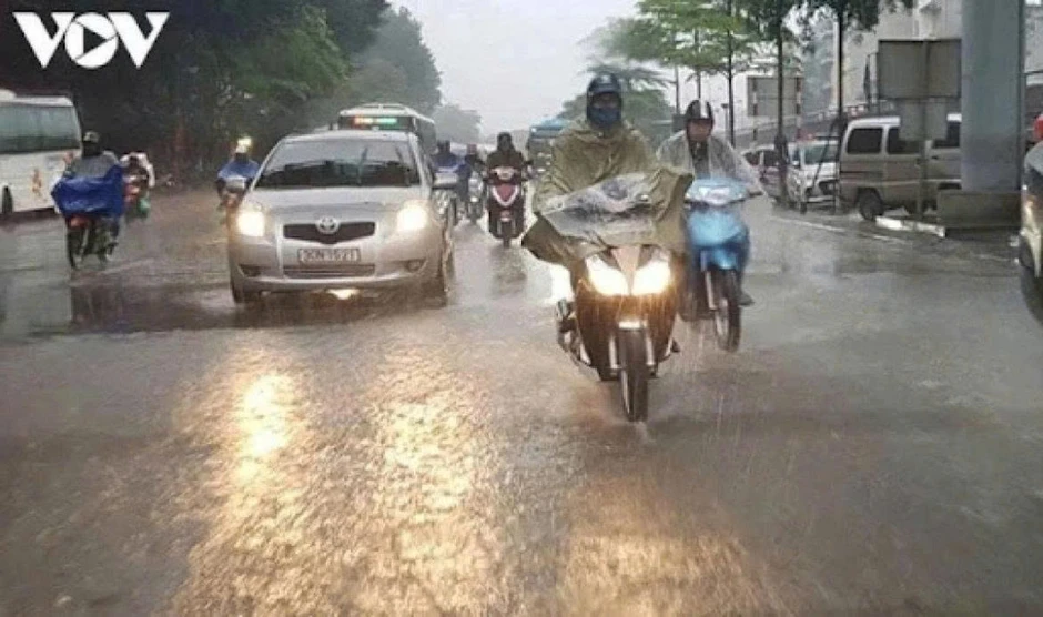Thời tiết ngày 9/7: Hà Nội và Bắc Bộ có mưa dông, vùng núi đề phòng mưa rất to Thời tiết ngày 9/7: Hà Nội và Bắc Bộ có mưa dông, vùng núi đề phòng mưa rất to