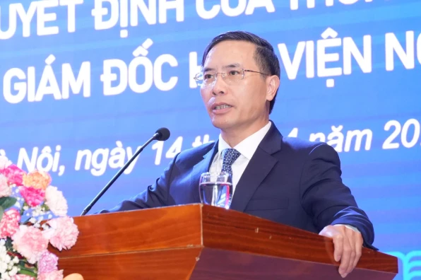 Thống đốc Ngân hàng Nhà nước Việt Nam trao Quyết định bổ nhiệm Giám đốc Học viện Ngân hàng Thống đốc Ngân hàng Nhà nước Việt Nam trao Quyết định bổ nhiệm Giám đốc Học viện Ngân hàng