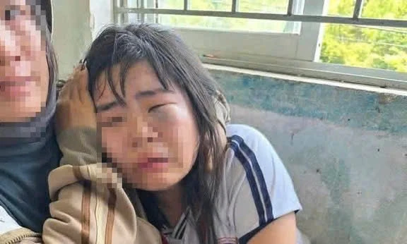 Thông tin mới về vụ nhóm nam sinh đánh hội đồng một nữ sinh ở Quảng Ngãi Thông tin mới về vụ nhóm nam sinh đánh hội đồng một nữ sinh ở Quảng Ngãi