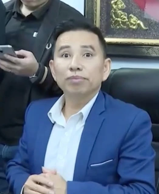 Thủ đoạn của Chủ tịch IEMS: Quảng cáo là tổ chức không lợi nhuận nhưng phải nộp 18 triệu để được cấp “chứng chỉ tiếng Anh chuẩn Bộ” Thủ đoạn của Chủ tịch IEMS: Quảng cáo là tổ chức không lợi nhuận nhưng phải nộp 18 triệu để được cấp “chứng chỉ tiếng Anh chuẩn Bộ”