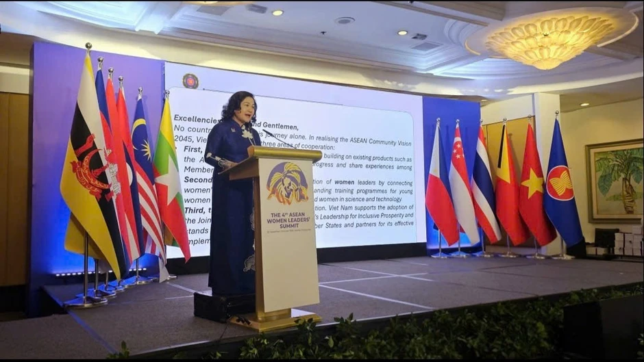 Thứ trưởng Nội vụ Nguyễn Thị Hà tham dự Hội nghị Thượng đỉnh lãnh đạo nữ ASEAN lần thứ 4 Thứ trưởng Nội vụ Nguyễn Thị Hà tham dự Hội nghị Thượng đỉnh lãnh đạo nữ ASEAN lần thứ 4