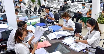 Thủ tướng: Đẩy mạnh sắp xếp, tinh gọn đầu mối tổ chức bên trong các bộ, ngành