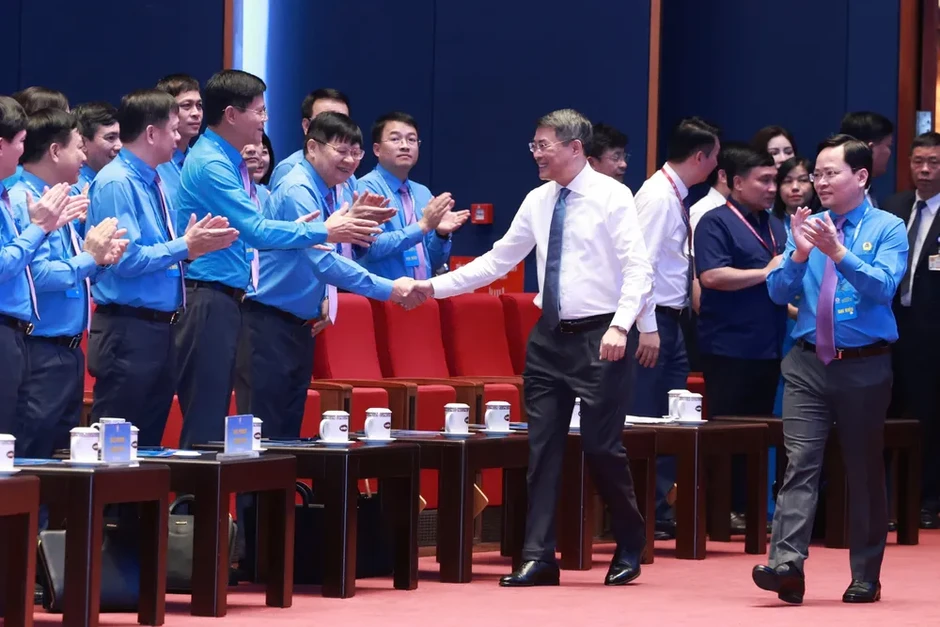 Thủ tướng Lê Minh Hưng: Người lao động chưa có điều kiện mua nhà sẽ được hỗ trợ thuê dài hạn Thủ tướng Lê Minh Hưng: Người lao động chưa có điều kiện mua nhà sẽ được hỗ trợ thuê dài hạn