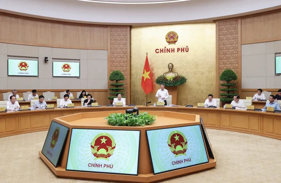 Thủ tướng Lê Minh Hưng yêu cầu bảo đảm cung ứng điện, xăng dầu Thủ tướng Lê Minh Hưng yêu cầu bảo đảm cung ứng điện, xăng dầu