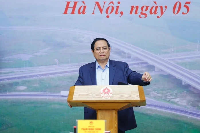 Thủ tướng yêu cầu đầu tư giao thông kết nối, mở rộng cao tốc chưa đạt chuẩn