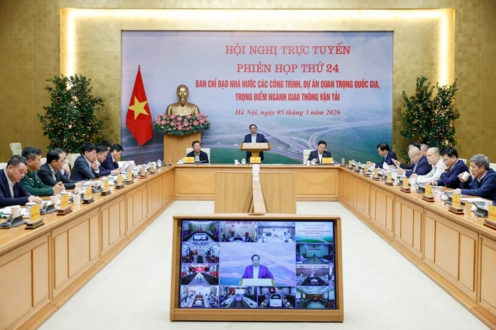 Thủ tướng yêu cầu đầu tư giao thông kết nối, mở rộng cao tốc chưa đạt chuẩn