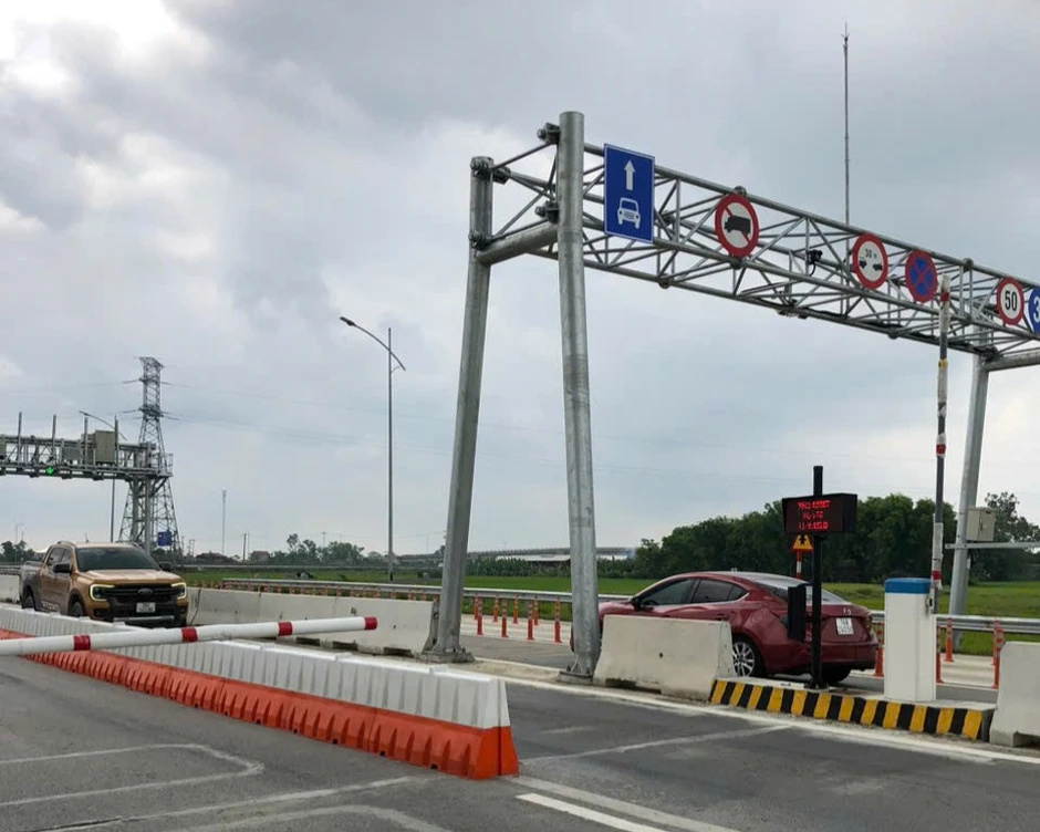 Thu về hơn 580 tỷ đồng phí ETC sau 2 tháng triển khai Thu về hơn 580 tỷ đồng phí ETC sau 2 tháng triển khai